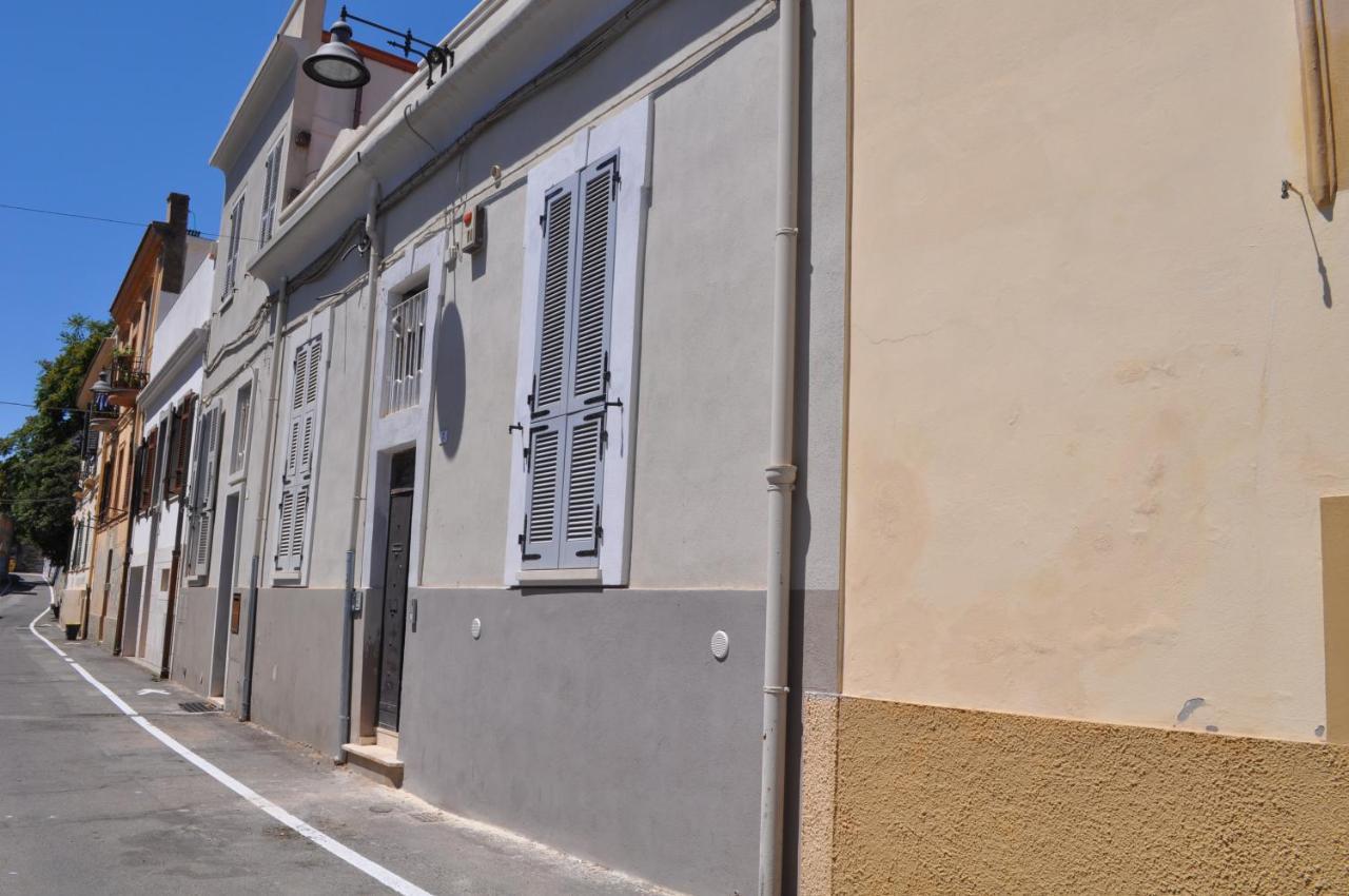 Casa Di Mario Appartamento In Centro Storico Con Due Camere Da Letto E Terrazze Cagliari Exterior photo